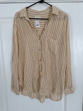 American Eagle Lightweight Stripped Button-down